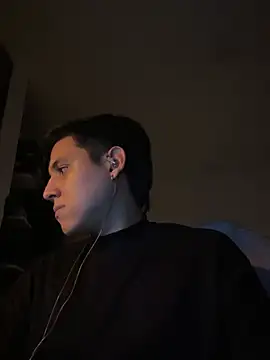 Snapshot of Mateo_tat chatting on 05-20-26, 05:02 Mateo tat online show from 05-20-26, 05:02