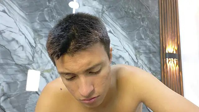 Snapshot of Thiago_Enzo chatting on 05-28-26, 07:05 Thiago Enzo online show from 05-28-26, 07:05