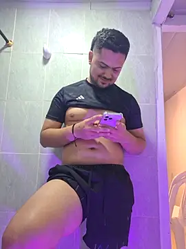 Snapshot of ORTIZ96hot chatting on 05-23-26, 04:39 ORTIZ96hot online show from 05-23-26, 04:39