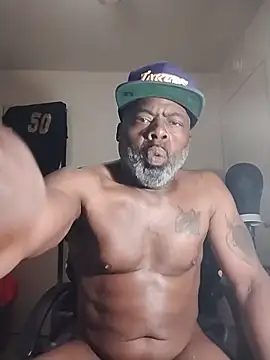 Snapshot of Tremainebigg chatting on 05-24-26, 09:03 Tremainebigg online show from 05-24-26, 09:03