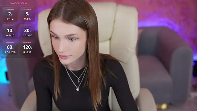 Snapshot of SophiaDream_ chatting on 05-30-26, 01:08 SophiaDream online show from 05-30-26, 01:08