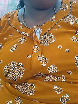 Snapshot of geetha431 chatting on 06-09-26, 12:44 geetha431 online show from 06-09-26, 12:44