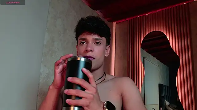 Ander asford77 online show from 06-10-26, 12:48
