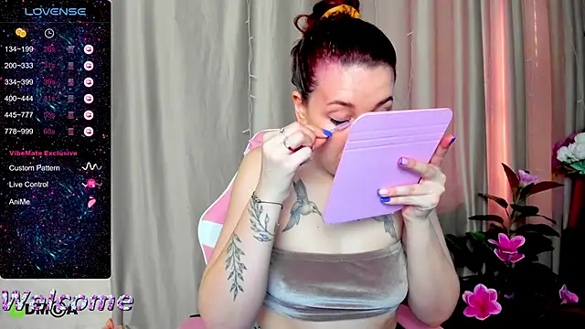 Snapshot of Arya_Curves chatting on 06-05-26, 01:23 Arya Curves online show from 06-05-26, 01:23