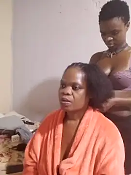 Teecheaa online show from 05-22-26, 03:06