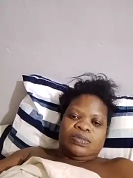 Teecheaa online show from 06-17-26, 04:19
