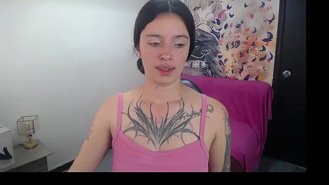 Lucia evans22 online show from 06-17-26, 08:54