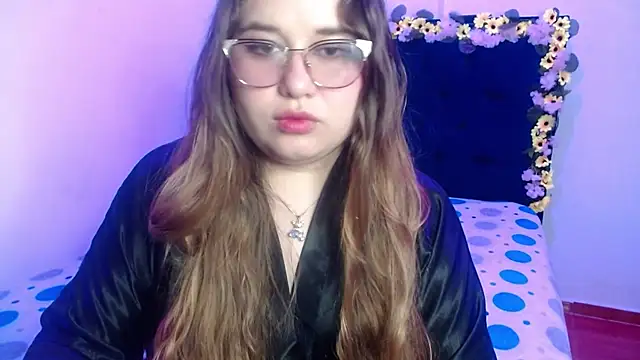 Snapshot of mary_shucsika chatting on 06-03-26, 02:58 mary shucsika online show from 06-03-26, 02:58