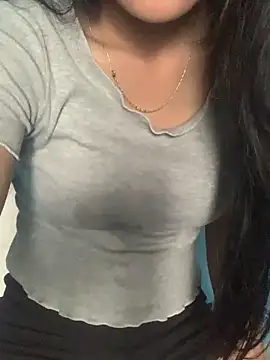 Snapshot of Bebe-beo chatting on 06-20-26, 01:41 Bebe-beo online show from 06-20-26, 01:41