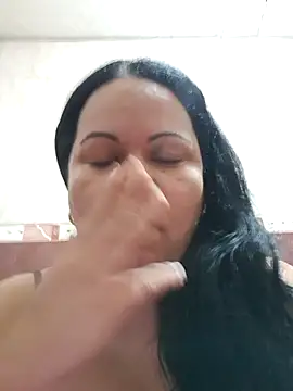 Snapshot of Latimida chatting on 07-13-26, 01:03 Latimida online show from 07-13-26, 01:03