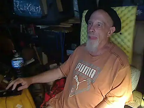 Dreamzluvz2 online show from 08-07-26, 04:25