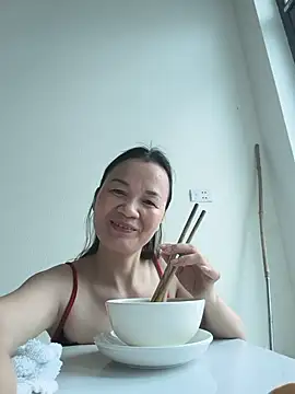 Snapshot of Lye_lovely chatting on 06-28-26, 02:39 Lye lovely online show from 06-28-26, 02:39