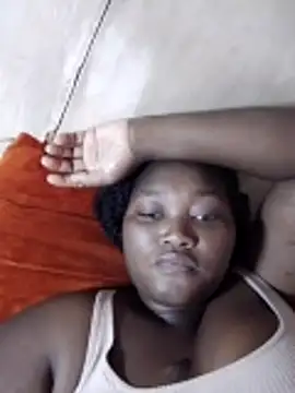 Snapshot of Cute-mish chatting on 06-15-26, 05:31 Cute-mish online show from 06-15-26, 05:31