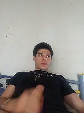 Snapshot of Oliver_LA chatting on 06-21-26, 02:08 Oliver LA online show from 06-21-26, 02:08
