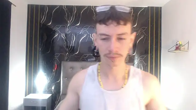 Snapshot of Ryan_Owenss chatting on 07-04-26, 03:56 Ryan Owenss online show from 07-04-26, 03:56