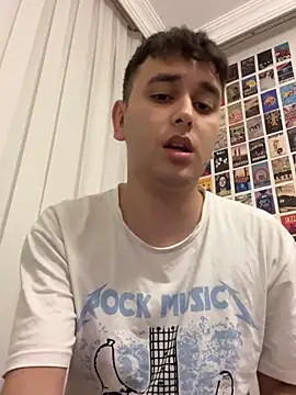 Snapshot of imjustaboyy1 chatting on 05-27-26, 08:39 imjustaboyy1 online show from 05-27-26, 08:39