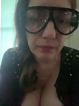 lulupiecitosamor online show from 07-22-26, 12:52