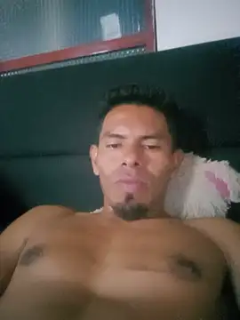 Snapshot of Dominic_24 chatting on 05-21-26, 10:39 Dominic 24 online show from 05-21-26, 10:39