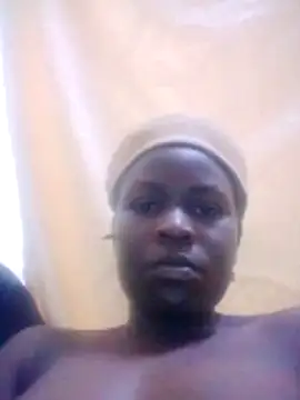 Snapshot of Africana255 chatting on 05-27-26, 01:35 Africana255 online show from 05-27-26, 01:35
