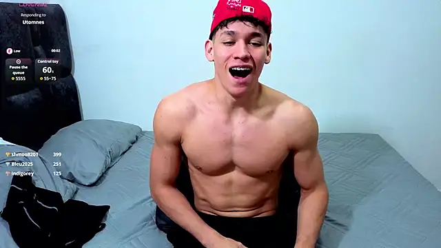 Snapshot of Luke_Muscle chatting on 07-02-26, 11:22 Luke Muscle online show from 07-02-26, 11:22