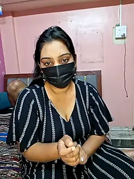 Snapshot of Hornyreshma chatting on 06-10-26, 10:14 Hornyreshma online show from 06-10-26, 10:14