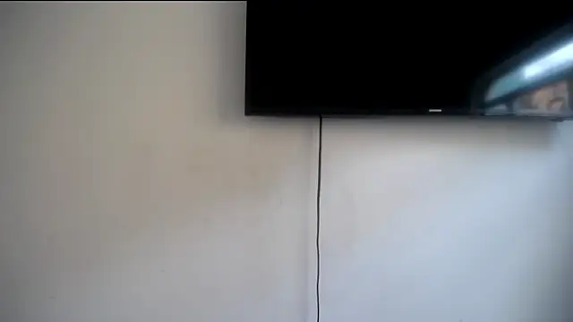 Fox Loves online show from 06-10-26, 07:13