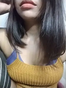 Snapshot of Blushmuse23 chatting on 07-17-26, 01:29 Blushmuse23 online show from 07-17-26, 01:29