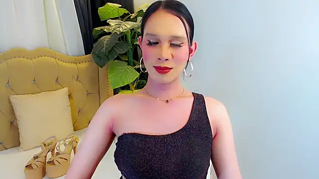 LexiLoreOnTop online show from 06-25-26, 08:19