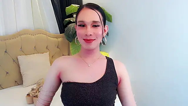 LexiLoreOnTop online show from 06-30-26, 05:58