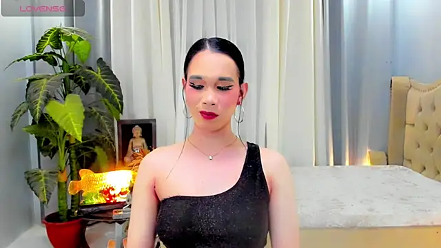 LexiLoreOnTop online show from 07-25-26, 03:31