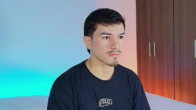 Snapshot of connor_rosse chatting on 06-08-26, 02:28 connor rosse online show from 06-08-26, 02:28