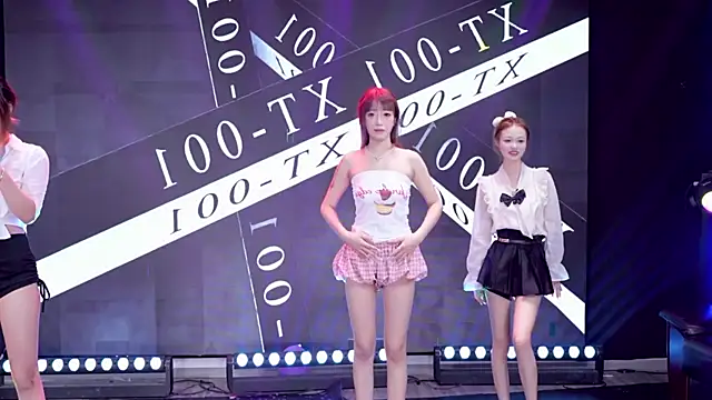 Xt-001 online show from 06-08-26, 01:28