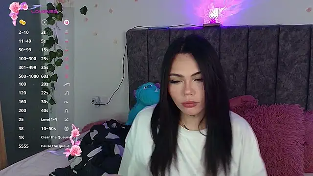 andraa rossee online show from 06-26-26, 10:47