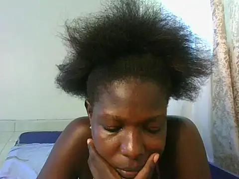 Snapshot of shugabaibe chatting on 05-26-26, 10:33 shugabaibe online show from 05-26-26, 10:33