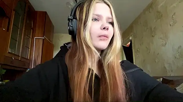 Snapshot of SusanaLeichty chatting on 05-24-26, 08:41 SusanaLeichty online show from 05-24-26, 08:41