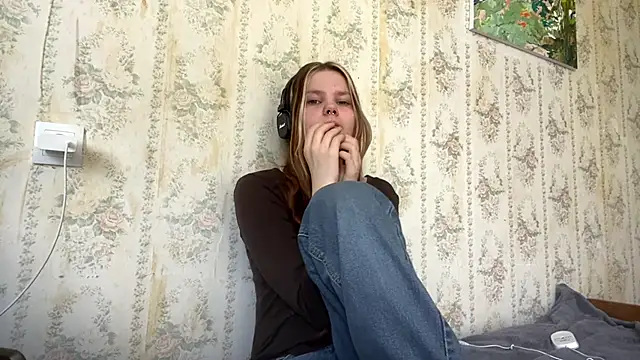 SusanaLeichty online show from 06-13-26, 06:44