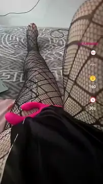 Snapshot of XX-Hello_Sweetie-XX chatting on 08-01-26, 11:42 XX-Hello Sweetie-XX online show from 08-01-26, 11:42