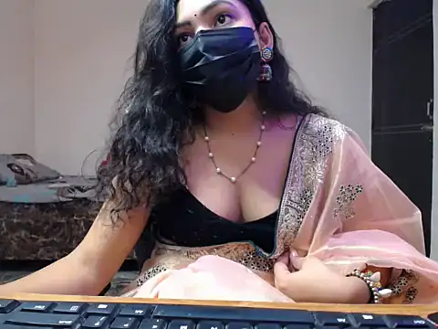 Snapshot of Flirty_Apsara chatting on 06-12-26, 05:23 Flirty Apsara online show from 06-12-26, 05:23