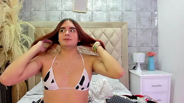 CleoFoxxx  online show from 06-10-26, 12:59