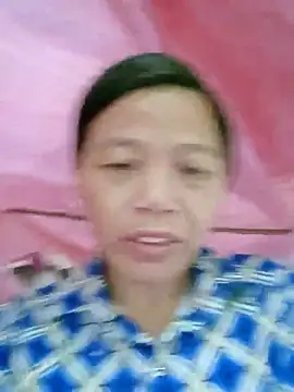 Snapshot of Elfledaa chatting on 06-10-26, 11:24 Elfledaa online show from 06-10-26, 11:24