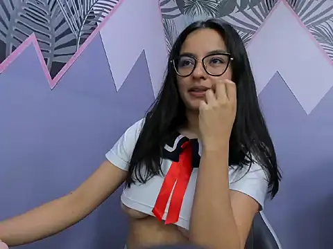 AuroraGreyy online show from 06-08-26, 12:27