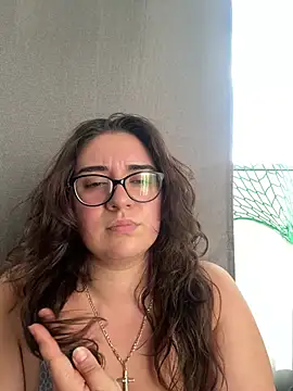 Snapshot of CurvyyMomy chatting on 07-24-26, 04:16 CurvyyMomy online show from 07-24-26, 04:16