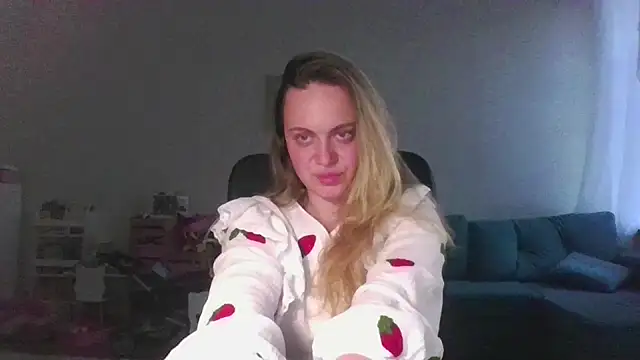 Snapshot of MyauAlice chatting on 06-06-26, 07:07 MyauAlice online show from 06-06-26, 07:07