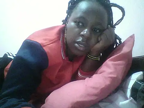 Snapshot of cuteberyle chatting on 05-23-26, 12:05 cuteberyle online show from 05-23-26, 12:05