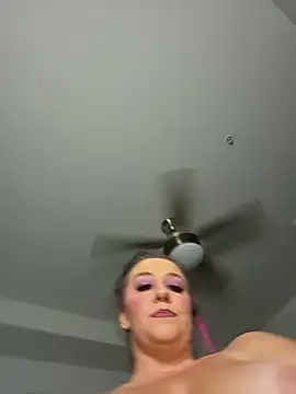 CreamVixen online show from 06-18-26, 05:51
