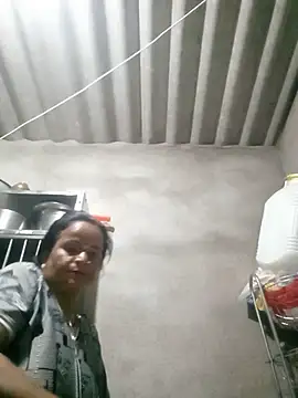 Snapshot of Cut_payi chatting on 06-30-26, 02:56 Cut payi online show from 06-30-26, 02:56