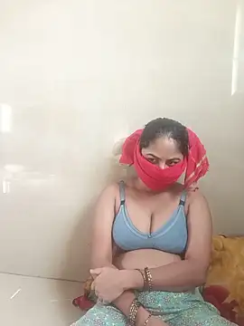 Snapshot of sakshi_moni chatting on 06-10-26, 02:01 sakshi moni online show from 06-10-26, 02:01