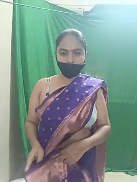 Snapshot of sakshi_moni chatting on 07-07-26, 04:22 sakshi moni online show from 07-07-26, 04:22