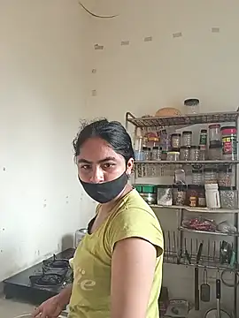 Snapshot of sakshi_moni chatting on 07-09-26, 04:49 sakshi moni online show from 07-09-26, 04:49