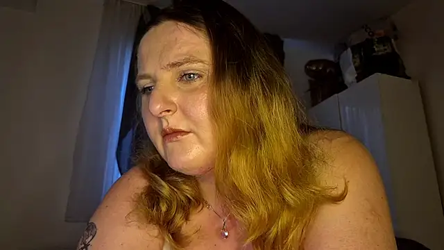 Snapshot of JessicaBake chatting on 06-07-26, 05:49 JessicaBake online show from 06-07-26, 05:49